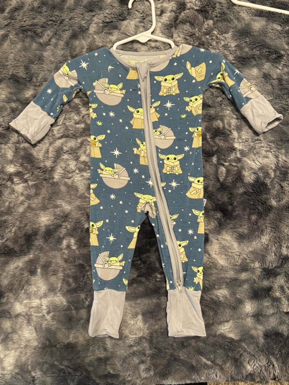 Baby Blue Green 'Grogu' Print One-Piece Pajamas - Little Sleepies